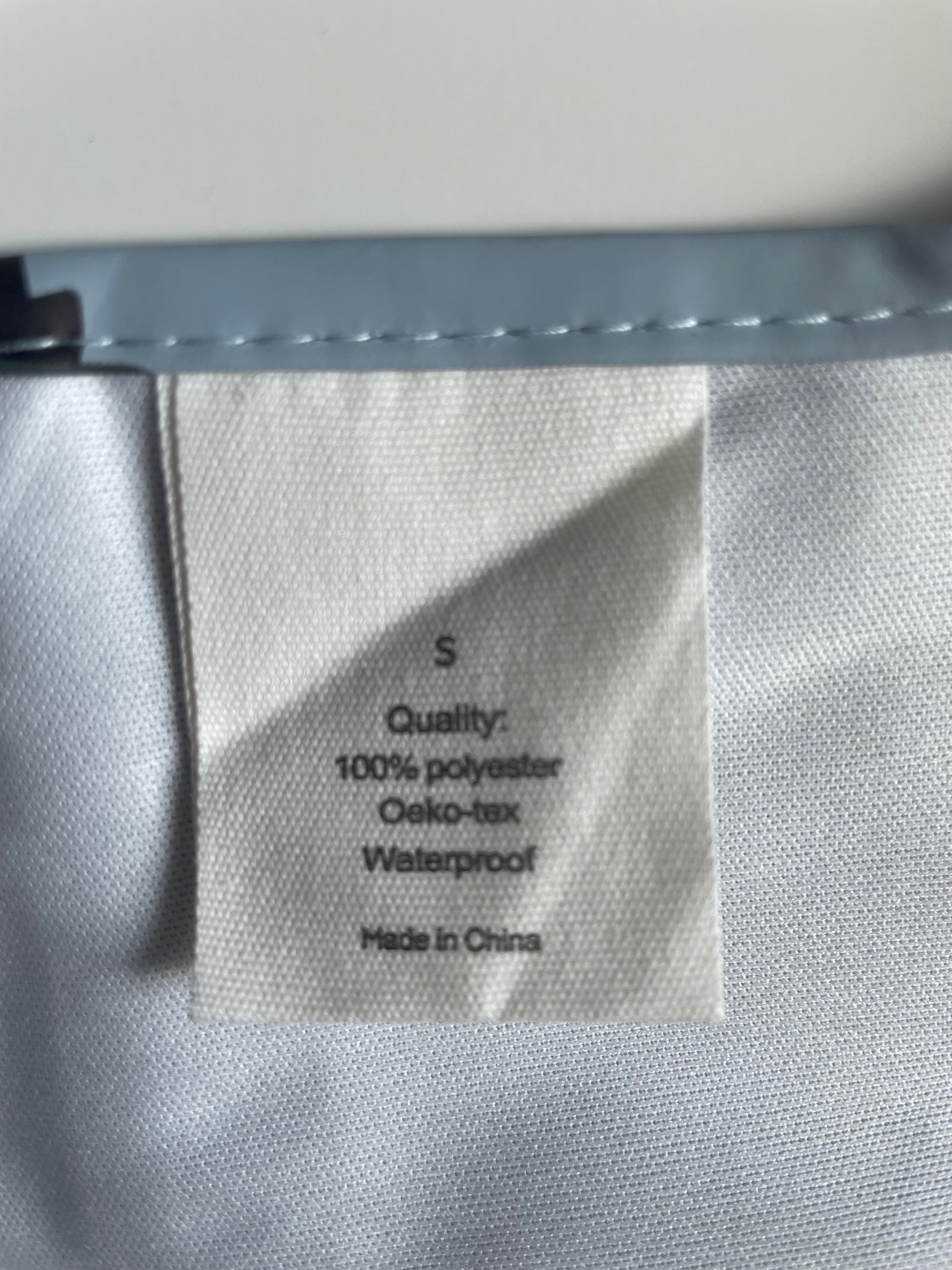 Bavoir imperméable bébé – à poche (certifié OEKO-TEX)